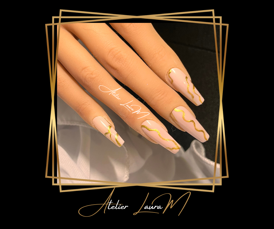 Manucure Française Twistée 2026